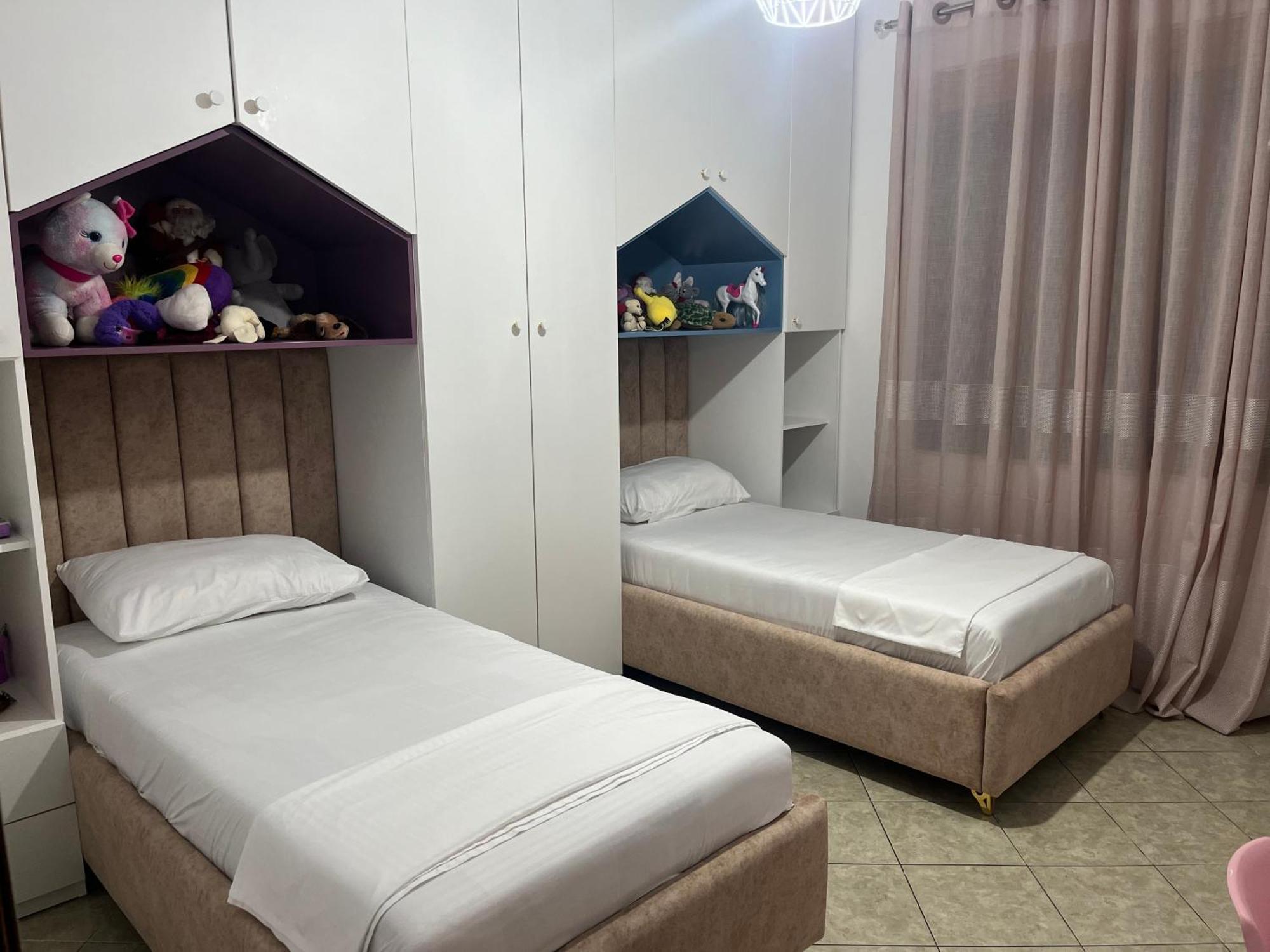 Guest House Open Room ドゥラス エクステリア 写真