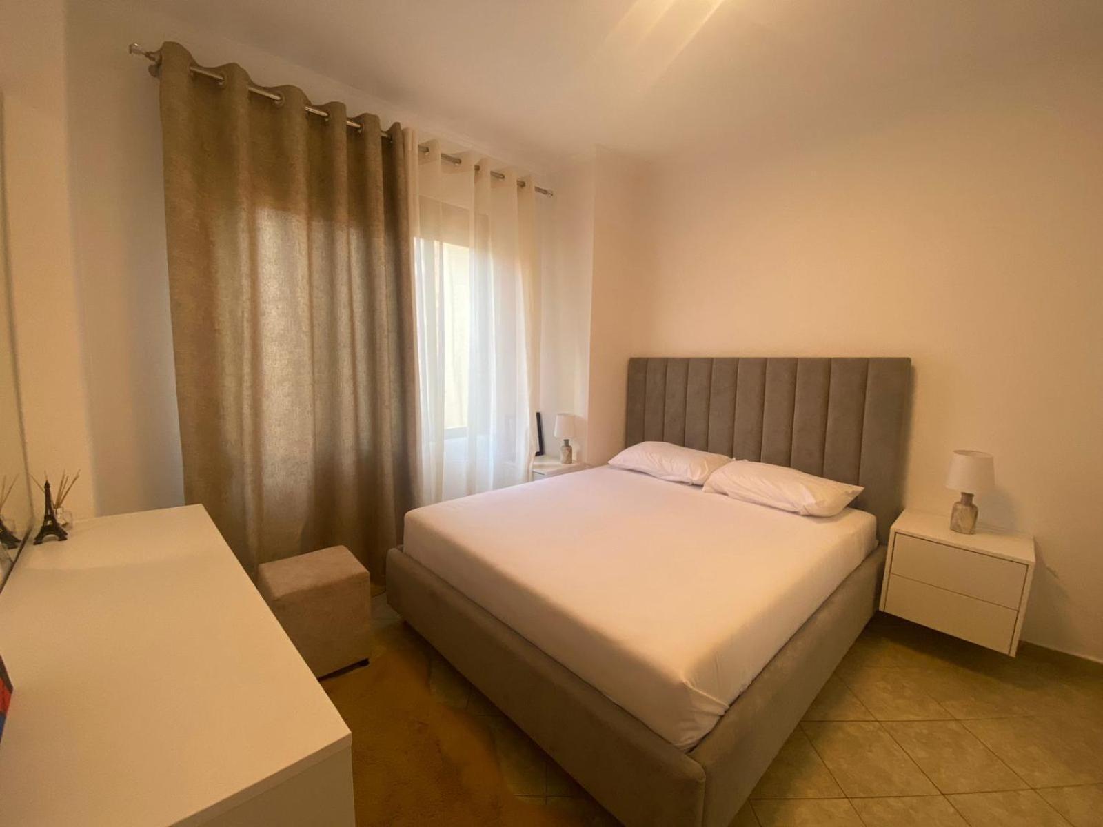 Guest House Open Room ドゥラス エクステリア 写真